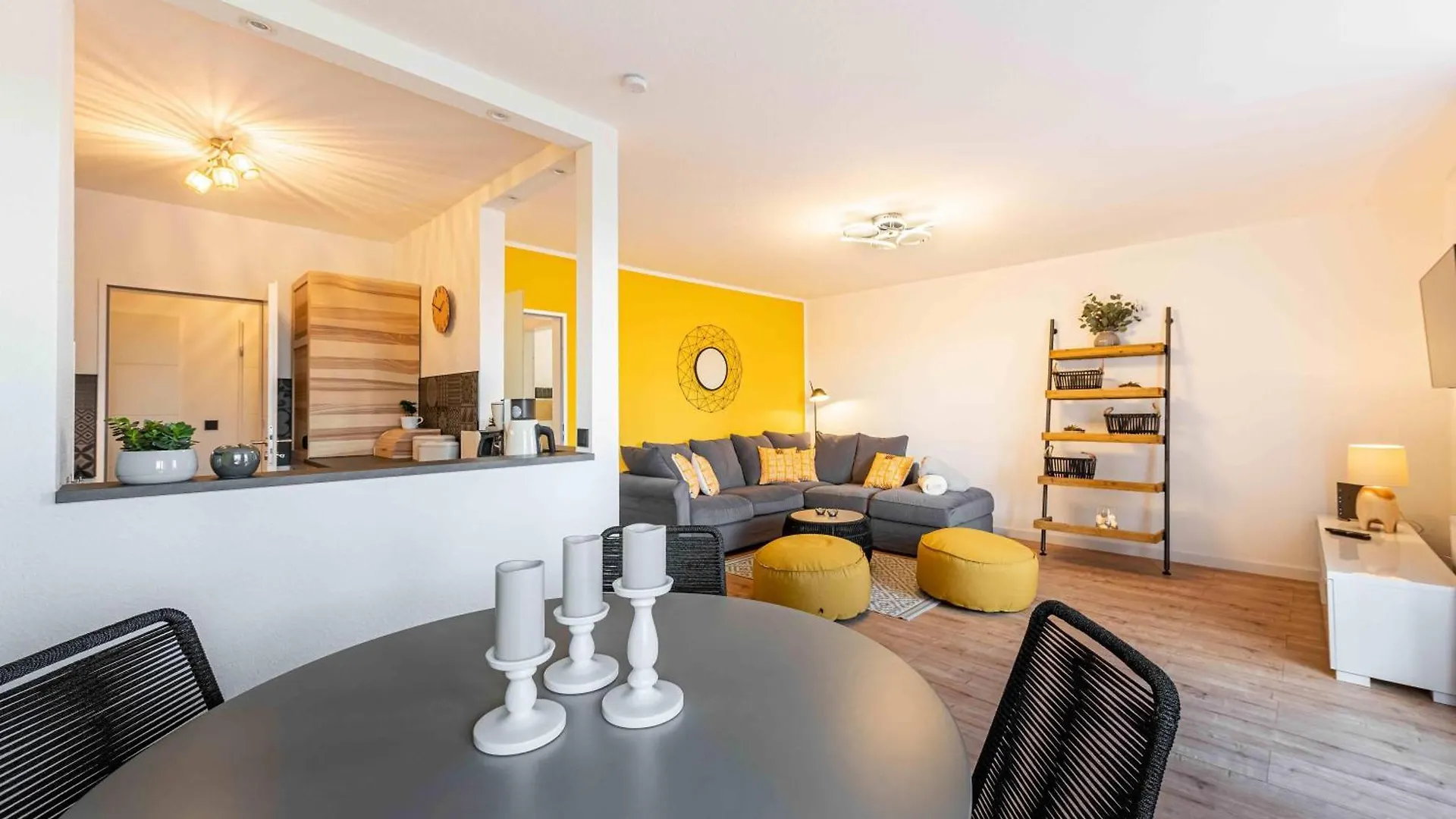 Modernes-Apartment-Elbkiez-Im-Herzen-Von-Dresden contacts