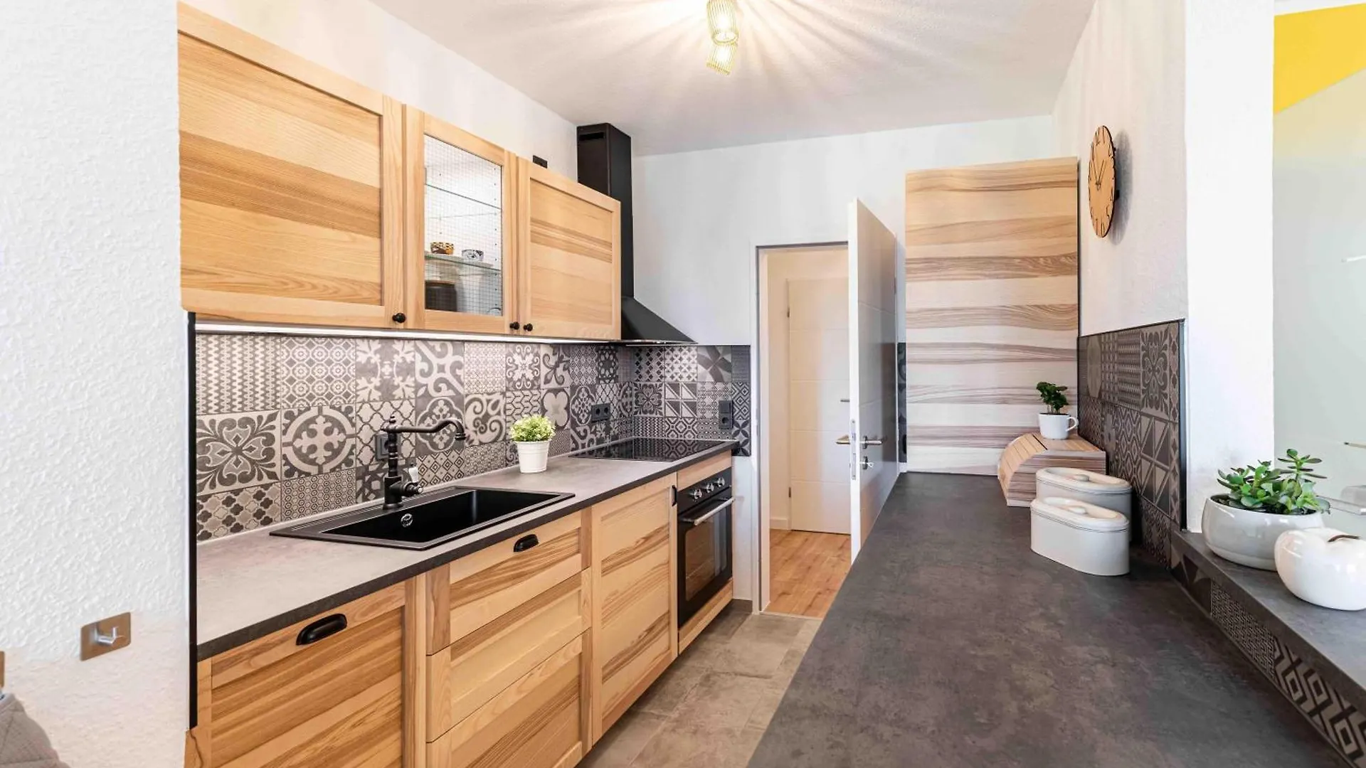 Modernes-Apartment-Elbkiez-Im-Herzen-Von-Dresden Germany